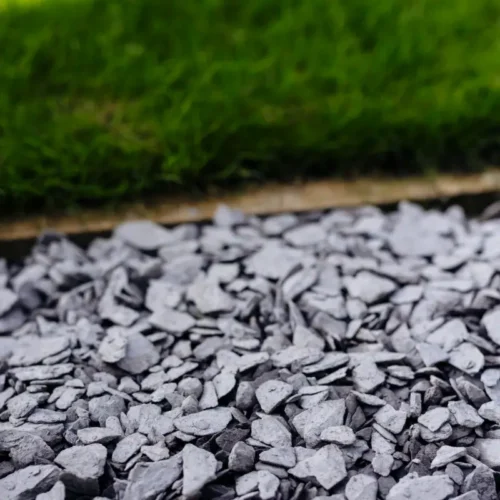 TUK Decorative Aggregates - Blue Slate Chippings Images 20mm-Lifestyle-Square